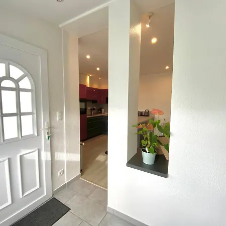 Jolie Maison, Jardin Et Parking Apartment