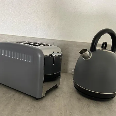 Apartment Jolie Maison, Jardin Et Parking